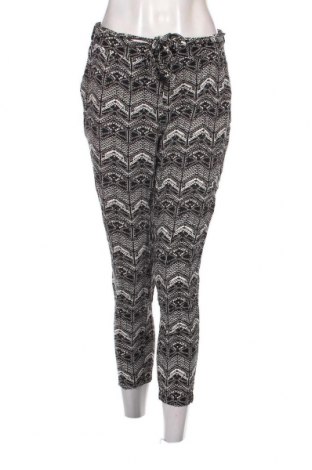 Γυναικείο παντελόνι Chicoree, Μέγεθος M, Χρώμα Πολύχρωμο, Τιμή 3,59 €