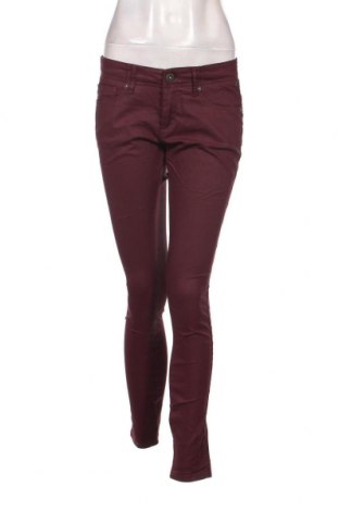 Дамски панталон Freeman T. Porter, Размер M, Цвят Червен, Цена 4,41 лв.