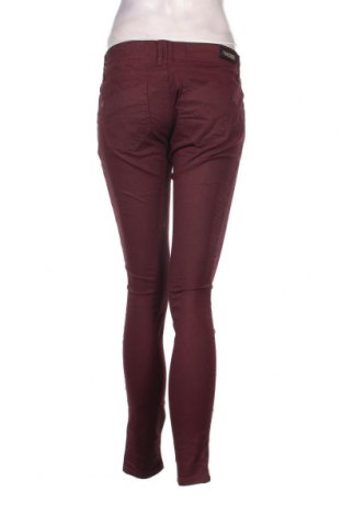 Дамски панталон Freeman T. Porter, Размер M, Цвят Червен, Цена 6,86 лв.