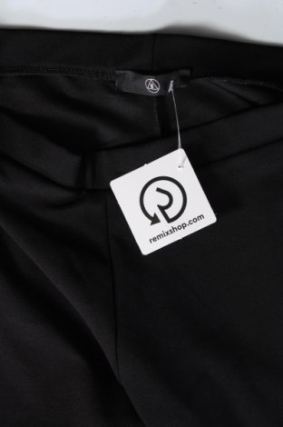 Γυναικείο παντελόνι Missguided, Μέγεθος S, Χρώμα Μαύρο, Τιμή 2,51 €
