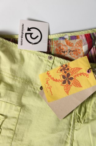 Дамски панталон Pepe Jeans, Размер S, Цвят Зелен, Цена 17,52 лв.