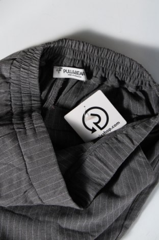 Γυναικείο παντελόνι Pull&Bear, Μέγεθος S, Χρώμα Γκρί, Τιμή 2,51 €