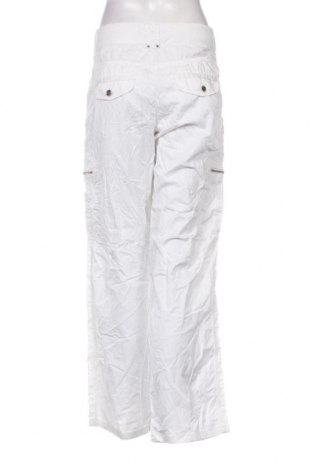 Дамски панталон Rosner, Размер M, Цвят Бял, Цена 49,00 лв.