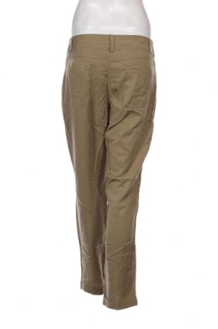 Дамски панталон Silvian Heach, Размер M, Цвят Зелен, Цена 26,28 лв.