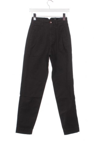 Дамски панталон Superdry, Размер XS, Цвят Сив, Цена 16,74 лв.
