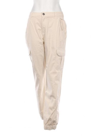 Дамски панталон Urban Classics, Размер L, Цвят Бежов, Цена 15,64 лв.