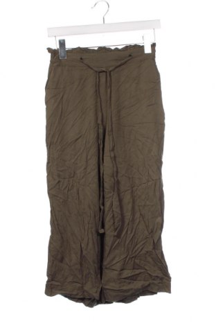 Дамски панталон Vero Moda, Размер XS, Цвят Зелен, Цена 4,40 лв.