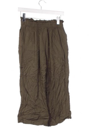 Дамски панталон Vero Moda, Размер XS, Цвят Зелен, Цена 20,00 лв.