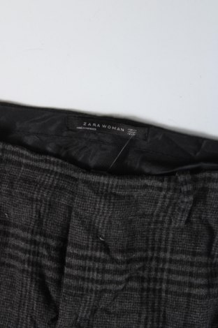 Дамски панталон Zara, Размер XS, Цвят Многоцветен, Цена 4,60 лв.