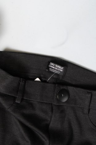 Дамски панталон Zara Trafaluc, Размер XS, Цвят Сив, Цена 6,40 лв.