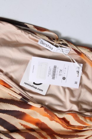 Γυναικείο αμάνικο μπλουζάκι Bershka, Μέγεθος XL, Χρώμα Πολύχρωμο, Τιμή 2,92 €