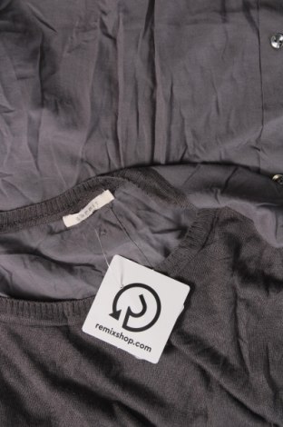 Дамски пуловер Esprit, Размер S, Цвят Сив, Цена 4,06 лв.