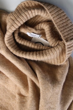 Дамски пуловер Reserve, Размер M, Цвят Бежов, Цена 8,70 лв.