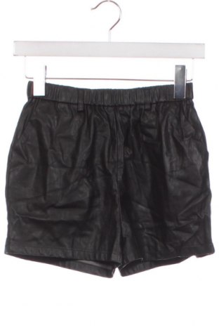 Детски къс панталон Here+There, Размер 10-11y/ 146-152 см, Цвят Черен, Цена 7,54 лв.