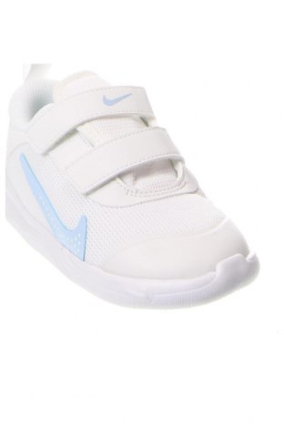 Детски обувки Nike, Размер 25, Цвят Бял, Цена 77,49 лв.