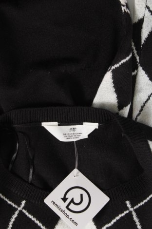 Детски пуловер H&M, Размер 14-15y/ 168-170 см, Цвят Многоцветен, Цена 31,00 лв.