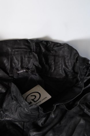 Δερμάτινη φούστα Made In Italy, Μέγεθος S, Χρώμα Μαύρο, Τιμή 1,97 €