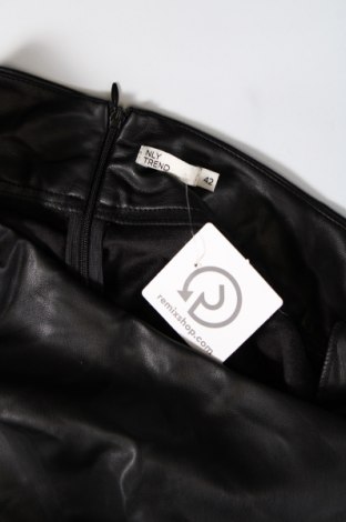 Δερμάτινη φούστα Nly Trend, Μέγεθος L, Χρώμα Μαύρο, Τιμή 1,97 €