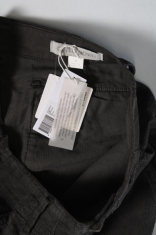 Мъжки къс панталон Outerknown, Размер S, Цвят Сив, Цена 33,00 лв.