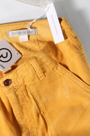 Ανδρικό κοντό παντελόνι Outerknown, Μέγεθος M, Χρώμα Κίτρινο, Τιμή 17,01 €
