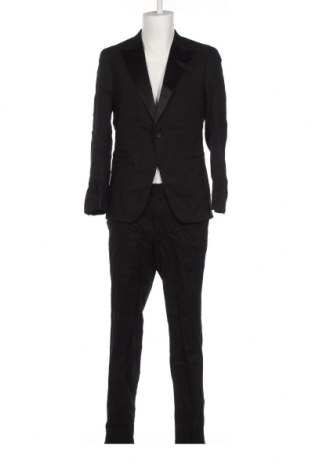 Мъжки костюм BOSS, Размер L, Цвят Черен, Цена 154,75 лв.