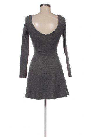 Kleid, Größe S, Farbe Grau, Preis € 2,02