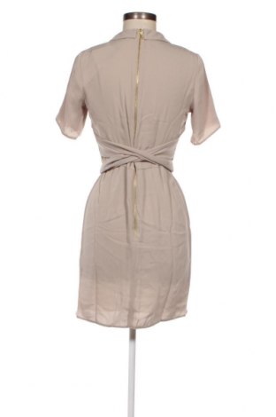Φόρεμα Closet London, Μέγεθος M, Χρώμα  Μπέζ, Τιμή 13,53 €