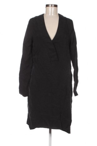 Kleid Gestuz, Größe XS, Farbe Grau, Preis € 7,77