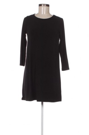 Šaty  Gina Tricot, Velikost S, Barva Černá, Cena  64,00 Kč