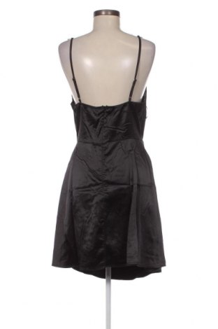 Šaty  Missguided, Veľkosť XL, Farba Čierna, Cena  4,50 €