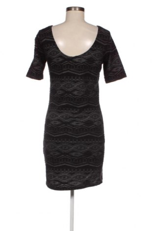 Kleid ONLY, Größe M, Farbe Mehrfarbig, Preis € 5,85