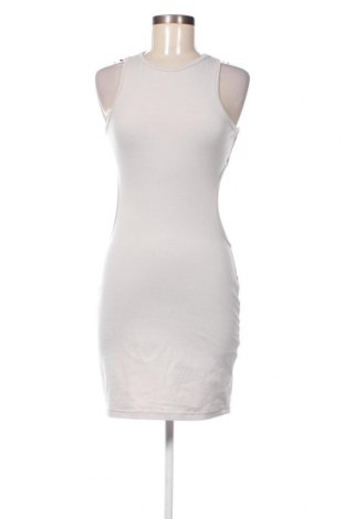 Kleid Pretty Little Thing, Größe M, Farbe Grau, Preis € 5,65
