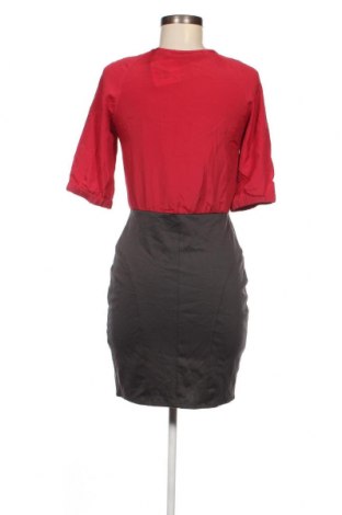 Kleid Silvian Heach, Größe XS, Farbe Mehrfarbig, Preis € 41,06