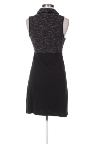 Φόρεμα Zero, Μέγεθος M, Χρώμα Μαύρο, Τιμή 17,44 €