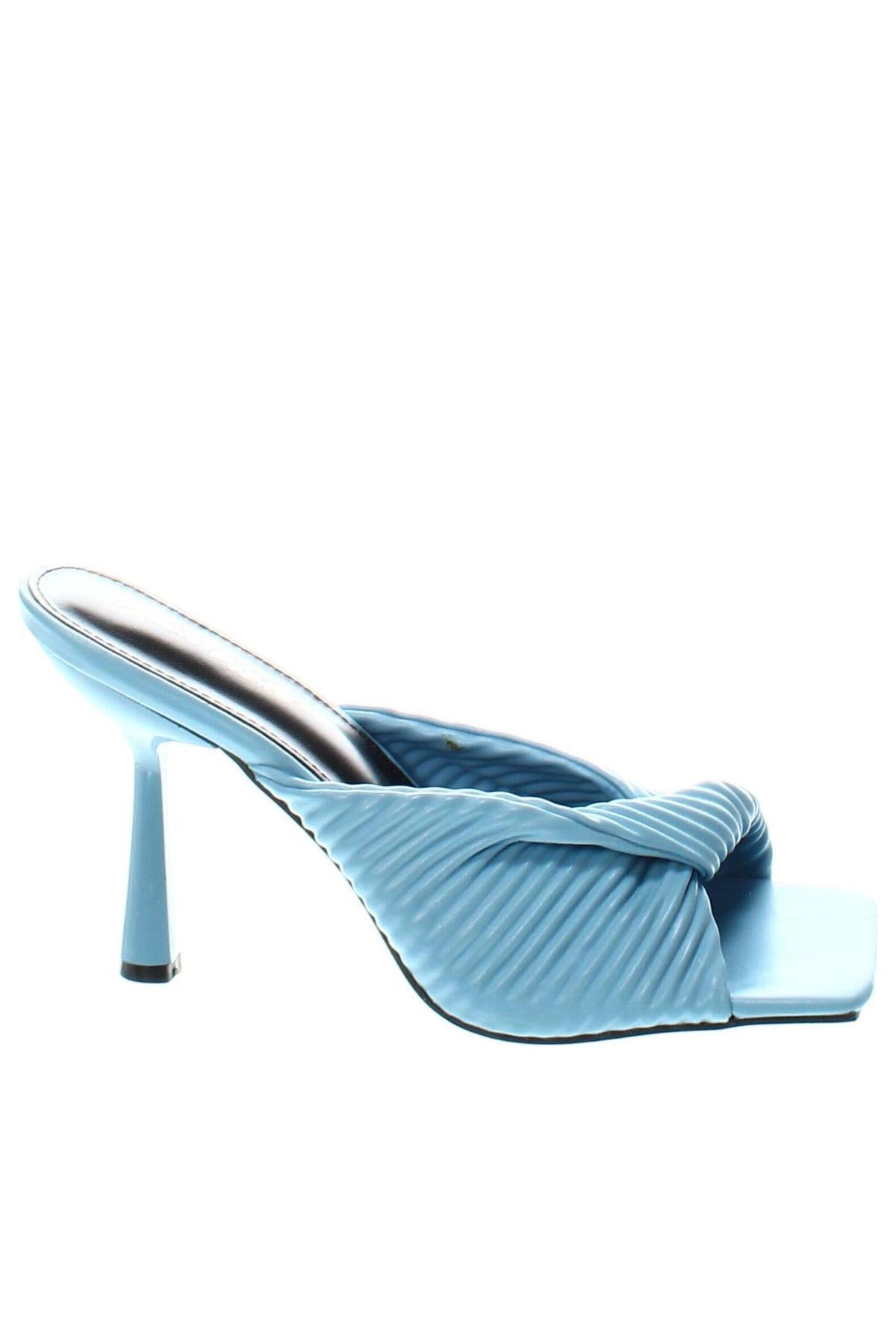 Hausschuhe Public Desire, Größe 40, Farbe Blau, Preis € 16,70