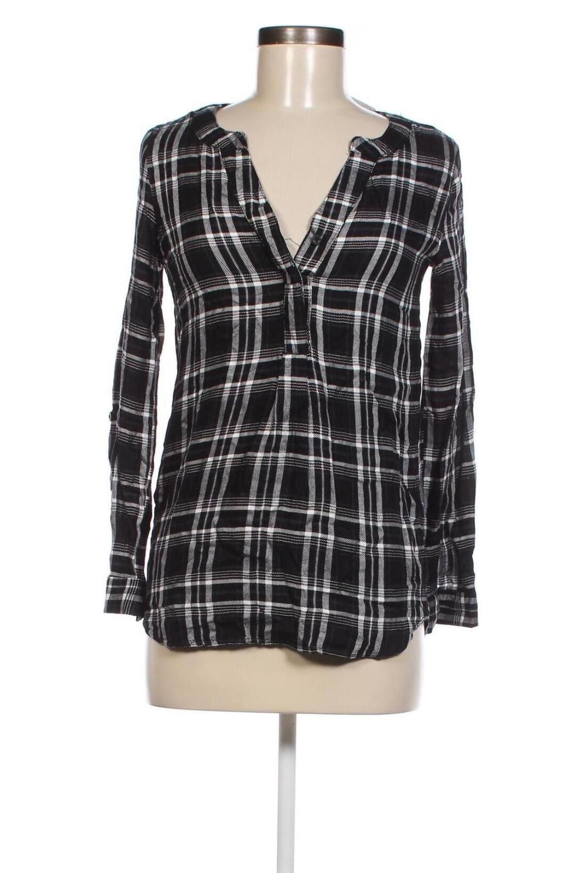Дамска блуза Chicoree, Размер XS, Цвят Черен, Цена 4,37 лв.