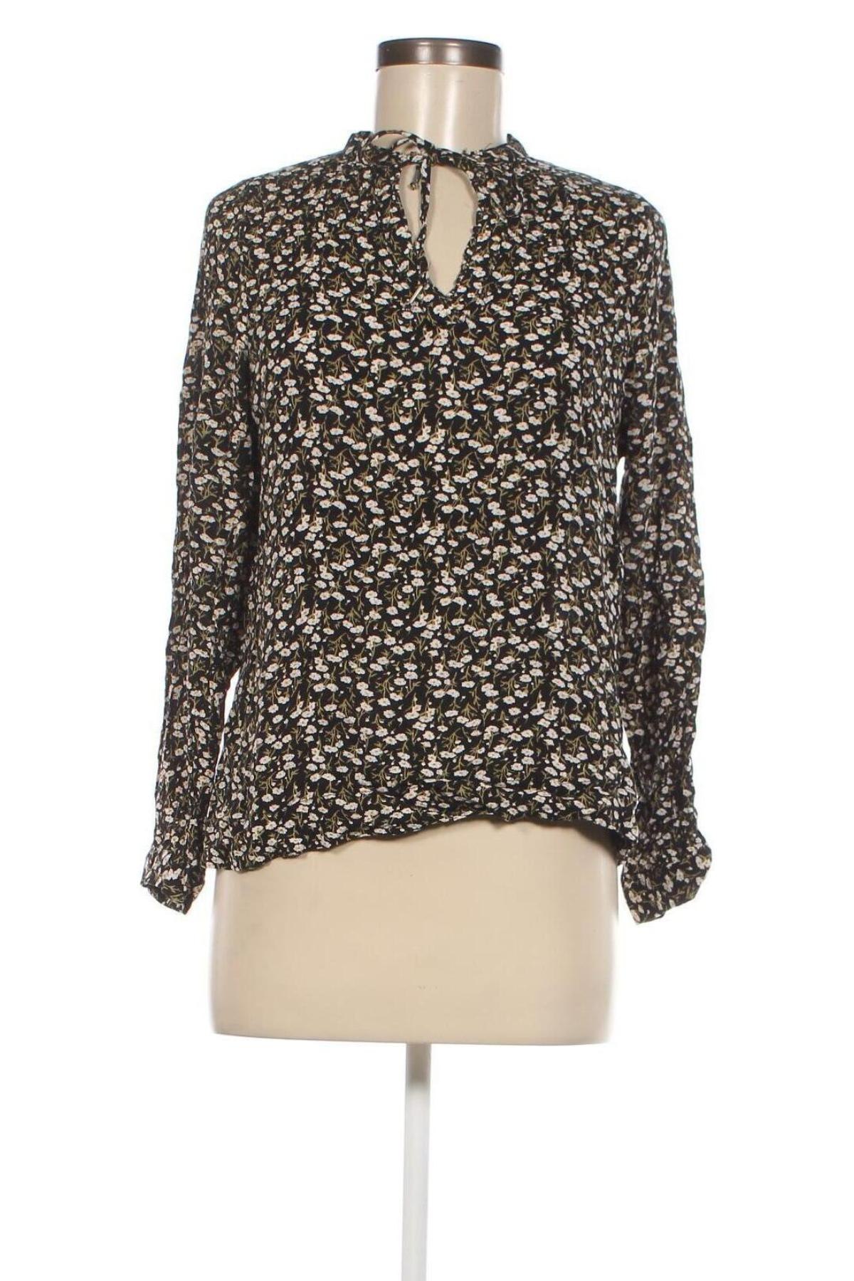 Γυναικεία μπλούζα Chicoree, Μέγεθος M, Χρώμα Πολύχρωμο, Τιμή 2,35 €