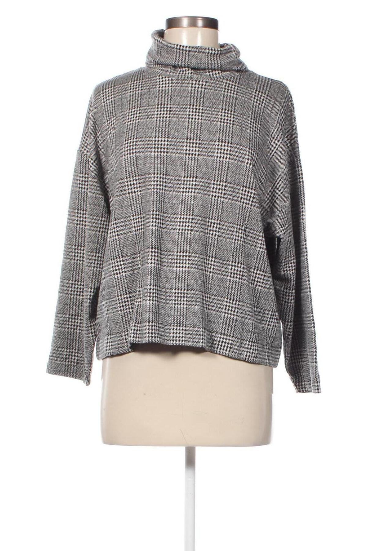 Damen Shirt Pull&Bear, Größe M, Farbe Mehrfarbig, Preis € 2,12