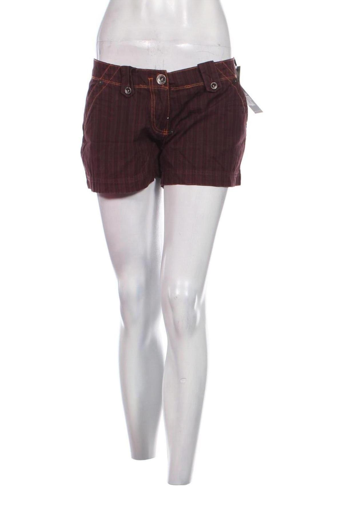 Дамски къс панталон, Размер XL, Цвят Червен, Цена 13,64 лв.