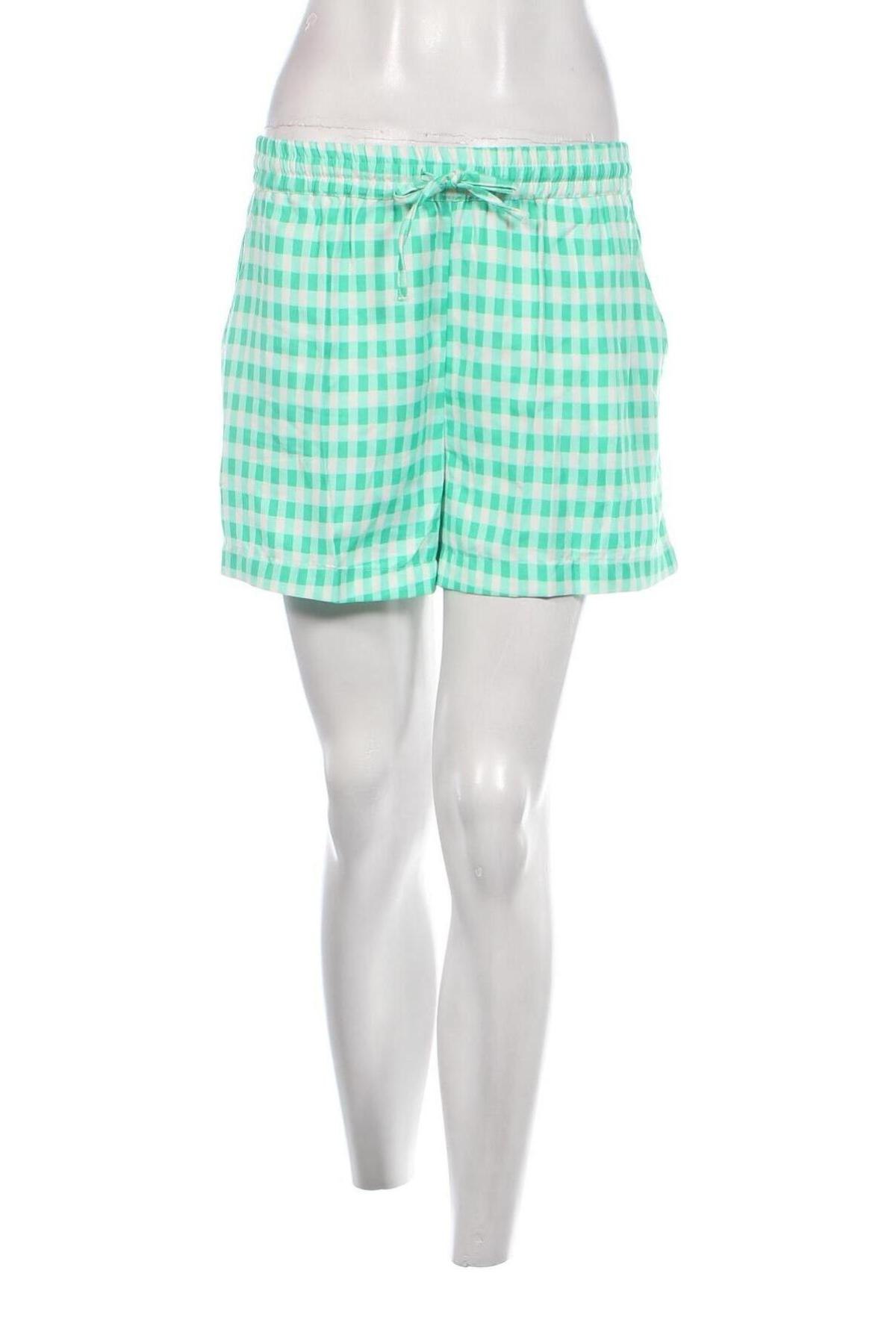 Γυναικείο κοντό παντελόνι Pieces, Μέγεθος S, Χρώμα Πράσινο, Τιμή 3,51 €