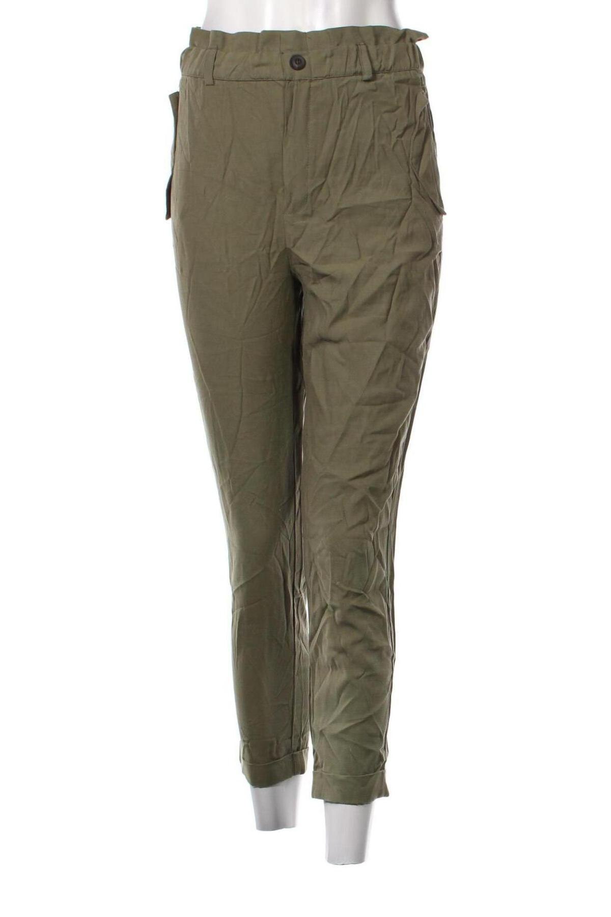 Дамски панталон Pull&Bear, Размер S, Цвят Зелен, Цена 7,25 лв.