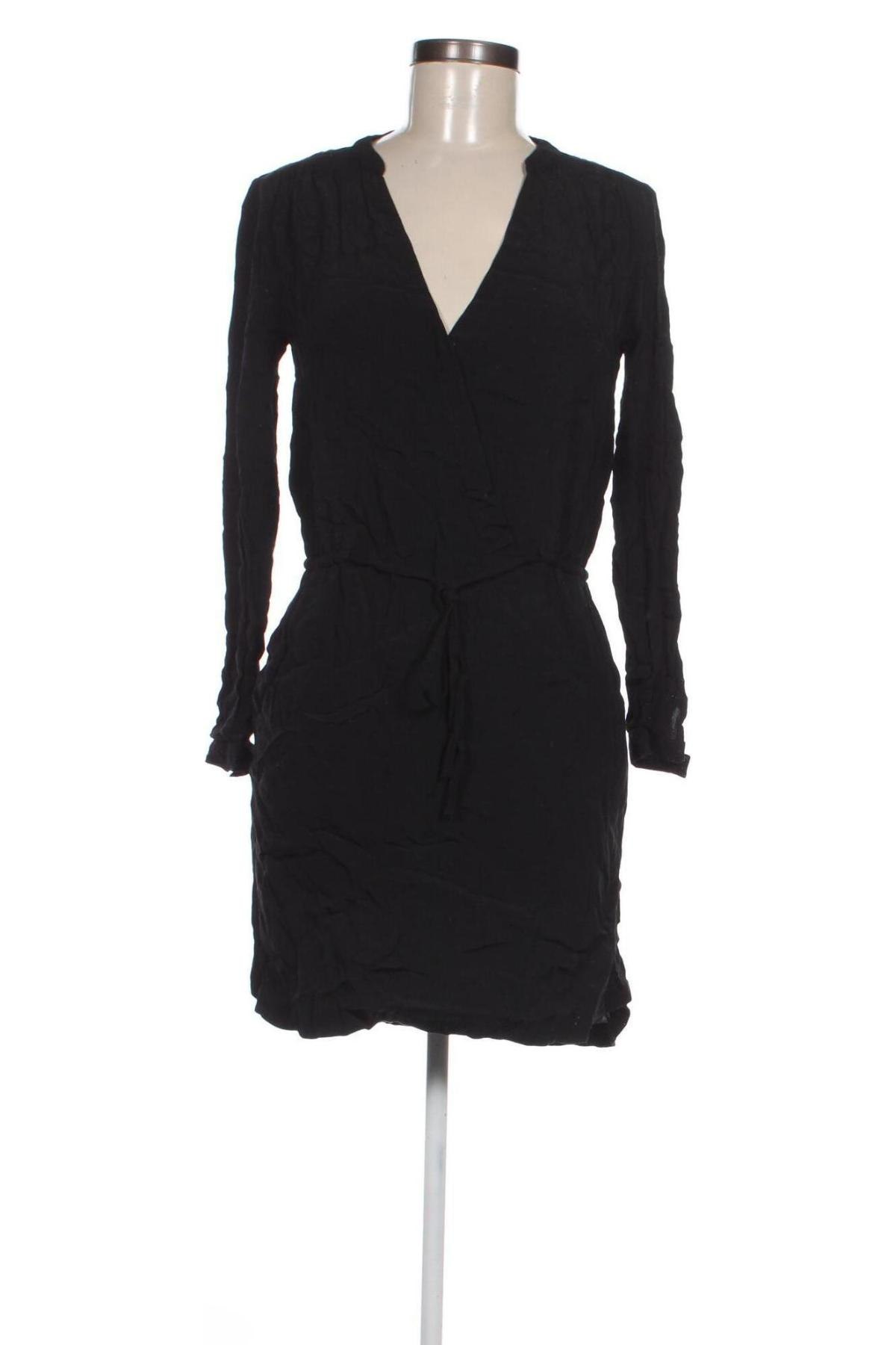 Kleid Nulu By New Look, Größe S, Farbe Schwarz, Preis 3,03 €