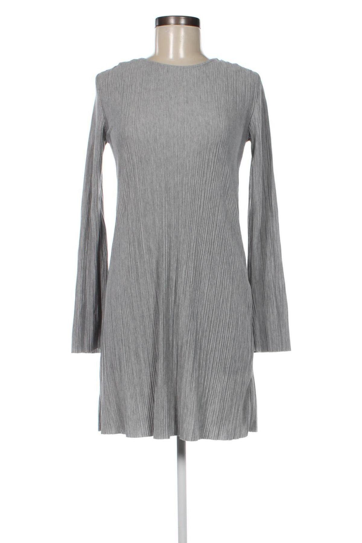 Kleid Stradivarius, Größe S, Farbe Grau, Preis € 3,43