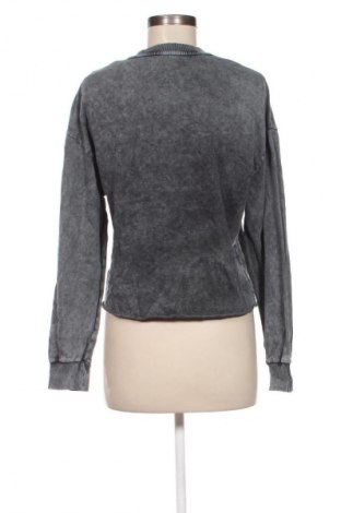 Damen Shirt Pull&Bear, Größe S, Farbe Grau, Preis 13,49 €