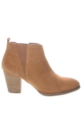 Botine de damă Pull&Bear, Mărime 37, Culoare Portocaliu, Preț 112,16 Lei