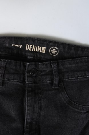 Damskie jeansy, Rozmiar S, Kolor Czarny, Cena 37,99 zł