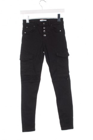 Damen Jeans Bershka, Größe S, Farbe Schwarz, Preis 20,49 €