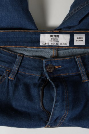 Damskie jeansy Bershka, Rozmiar M, Kolor Niebieski, Cena 43,99 zł