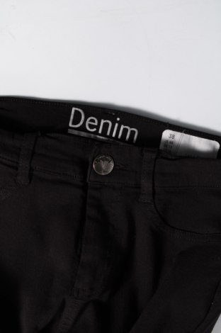 Damskie jeansy Denim 1982, Rozmiar M, Kolor Czarny, Cena 40,99 zł