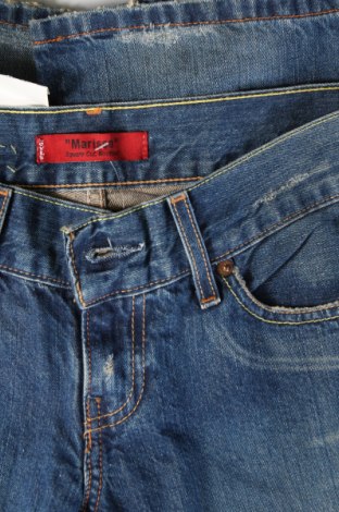 Дамски дънки Levi's, Размер L, Цвят Син, Цена 129,99 лв.